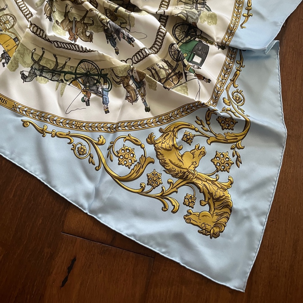 Hermes silk scarf Promenade de Longchamp - Picture 6 of 16